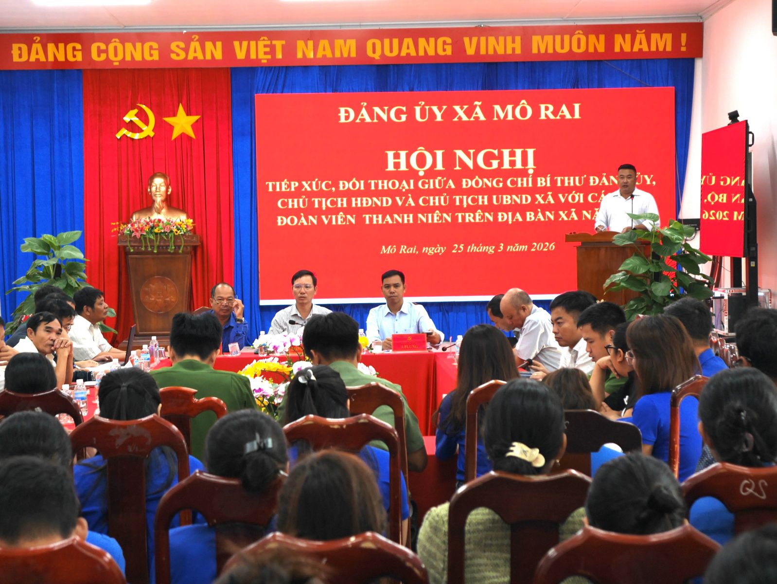 MÔ RAI TỔ CHỨC HỘI NGHỊ TIẾP XÚC, ĐỐI THOẠI GIỮA NGƯỜI ĐỨNG ĐẦU CẤP ỦY ...